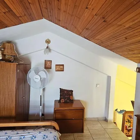 Apartment Seaside Haven Polychrono