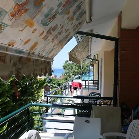 Seaside Haven 公寓 波利克罗诺