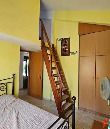 Seaside Haven Apartment