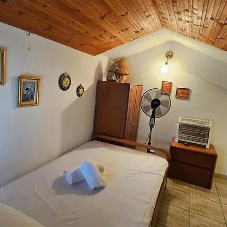 公寓 Seaside Haven 波利克罗诺