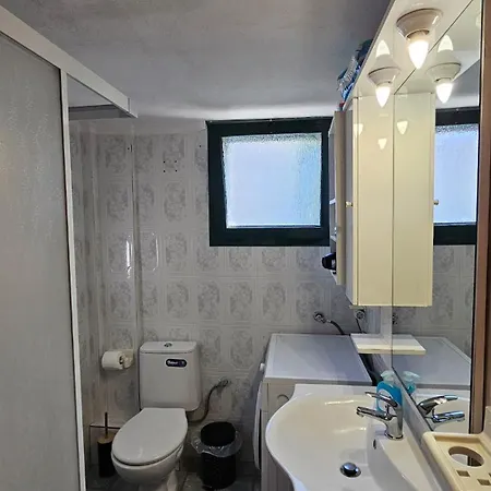 Seaside Haven 公寓 波利克罗诺