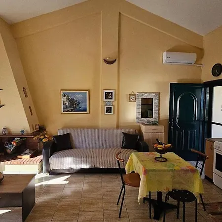 Seaside Haven Apartment Polychrono