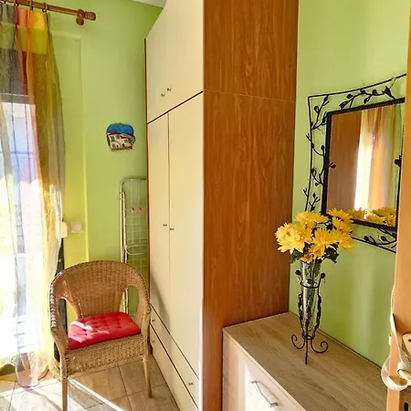 Apartment Seaside Haven Polychrono